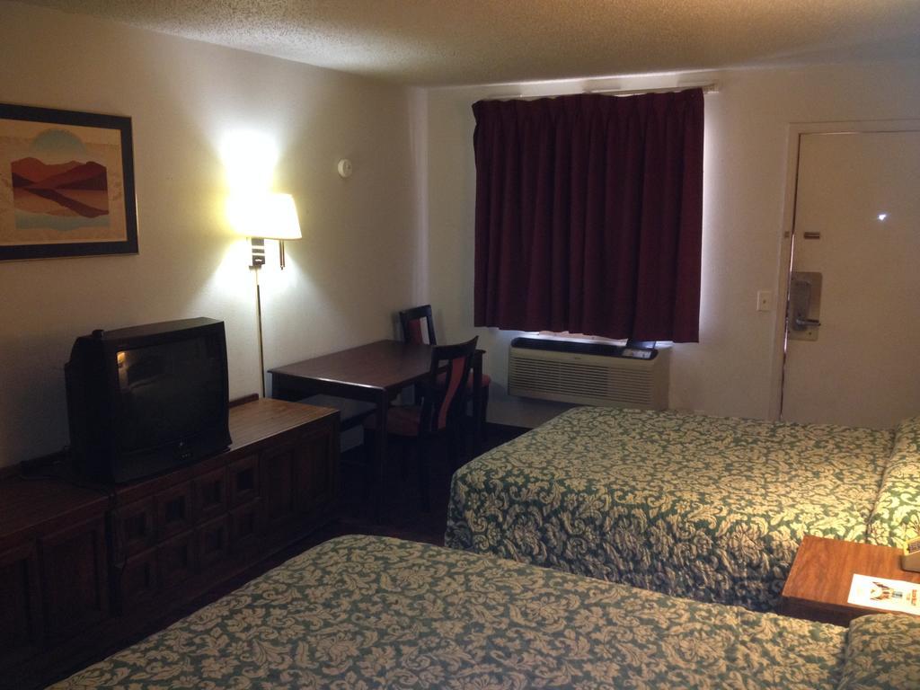 American Dream Inn 엘크시티 외부 사진